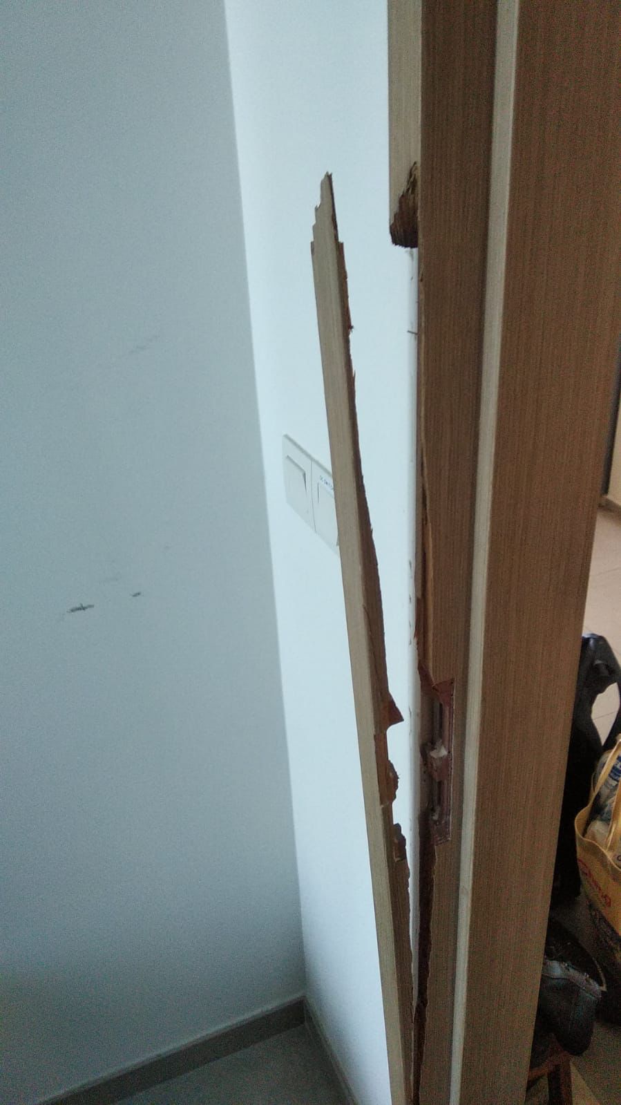 Admin/Service/Details/Door Frame After.jpg